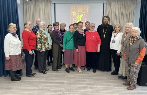 И.о. настоятеля храма святой равноапостольной великой княгини Ольги в Останкине провел встречу для участников программы «Московское долголетие»