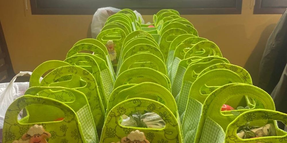 Прихожане храма Ризоположения в Леонове подготовили пасхальные подарки для пациентов хосписа «Ростокино»