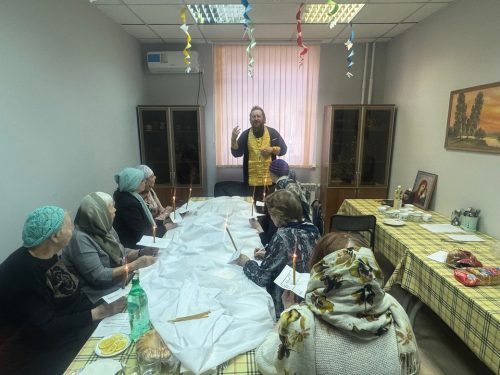 Клирик храма иконы Божией Матери «Нечаянная Радость» в Марьиной Роще совершил в районной организации инвалидов «Марфино» Таинства Исповеди, Причастия и Соборования для людей, не имеющих возможности посещать храм