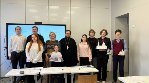 Клирики и сотрудник храма святых равноапостольных Мефодия и Кирилла в Ростокине участвовали в жюри культурологической Олимпиады