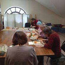 В храме иконы Божией Матери «Неопалимая Купина» в Отрадном начались занятия по карвингу в рамках проекта «Московское долголетие»