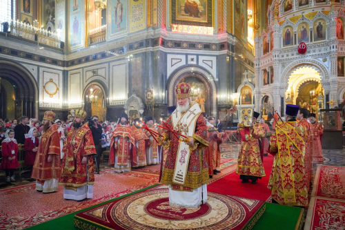 В Неделю 2-ю по Пасхе митрополит Арсений сослужил Святейшему Патриарху Кириллу за Литургией в Храме Христа Спасителя