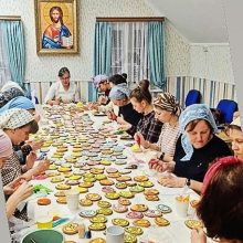 В храме святых мучеников Адриана и Наталии в Бабушкине сложилась многолетняя традиция пряничного дела