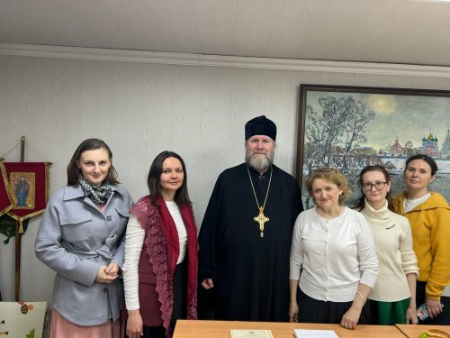 В храме святителя Макария (Невского), митрополита Московского и Коломенского, в Бутырском состоялась педагогическая встреча «Макарьевские беседы»