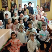 В воскресной школе «Виноградинка» при храме Владимирской иконы Божией Матери в Виноградове прошёл Пасхальный праздник