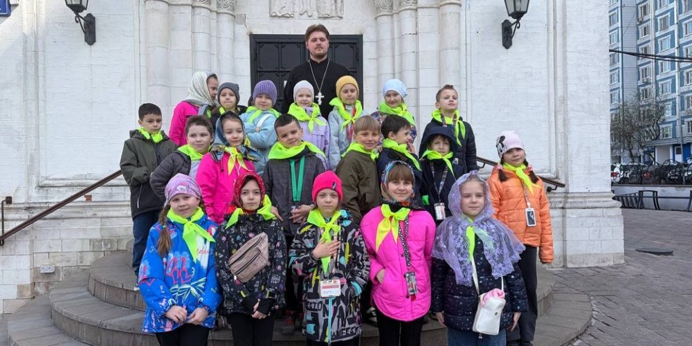 В гостях в храме священномученика Владимира, митрополита Киевского и Галицкого, в Свиблове побывали второклассники школы №281