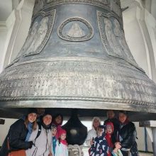 Воспитанники воскресной школы храма иконы Божией Матери «Отрада и Утешение» в Ярославском совершили паломничество в Троице-Сергиеву Лавру