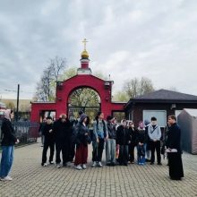 С экскурсией храм Тихвинской иконы Божией Матери в Алексеевском посетили студенты Медицинского колледжа №2