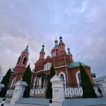 Духовенство и прихожане храма Покрова Пресвятой Богородицы в Медведкове приняли участие в ежегодном крестном ходе в Раменском районе МО