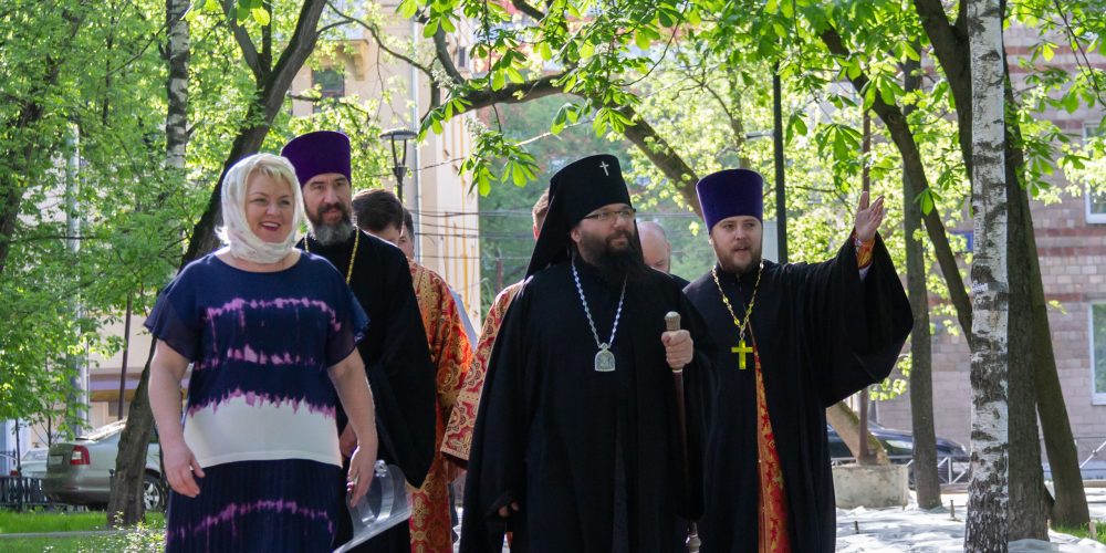 Архиепископ Егорьевский Матфей возглавил престольный праздник в храме свв. равноапостольных Мефодия и Кирилла в Ростокине