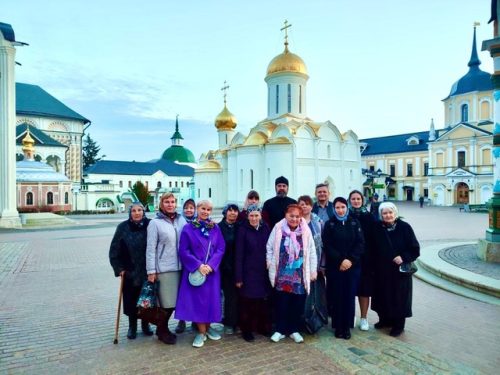 Состоялась паломническая поездка в Троице-Сергиеву лавру воскресной школы для взрослых при храме святых мучеников Адриана и Наталии в Бабушкине