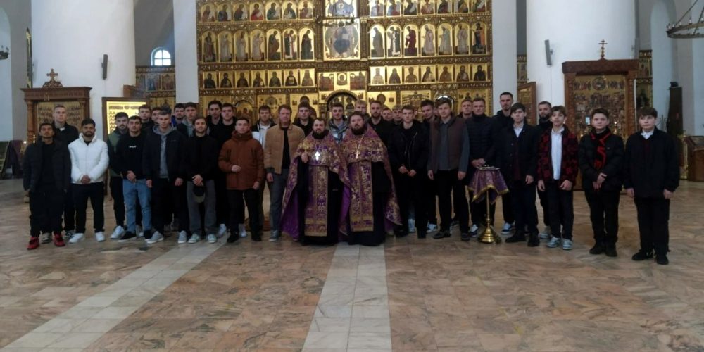 Молебен в храме Собора Московских святых в Бибиреве с игроками футбольного клуба «Торпедо Москва»