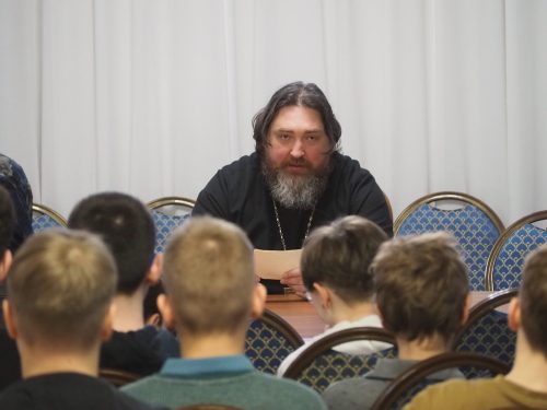 Председатель Отдела по делам физической культуры и спорта Московской епархии провел встречу с юными спортсменами в храме Собора Московских святых в Бибиреве