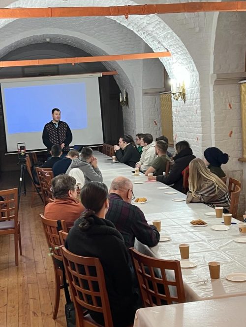 Семинар-лекторий для молодежи «Древние восточные Церкви» прошел в храме Тихвинской иконы Божией Матери в Алексеевском