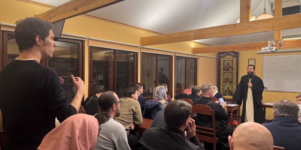 В храме Положения Ризы Пресвятой Богородицы во Влахерне, что в Леонове состоялось собрание приходских миссионеров Северо-Восточного викариатства