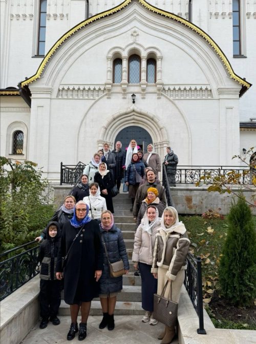 Педагоги православной школы имени преподобного Сергия Радонежского в Усадьбе Свиблово совершили паломническую поездку в Зачатьевский монастырь