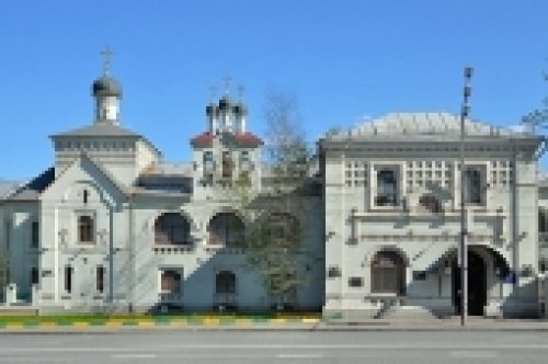 Клирики Москвы в честь дня рождения Святейшего Патриарха Кирилла подарили больнице святителя Алексия офтальмологический томограф