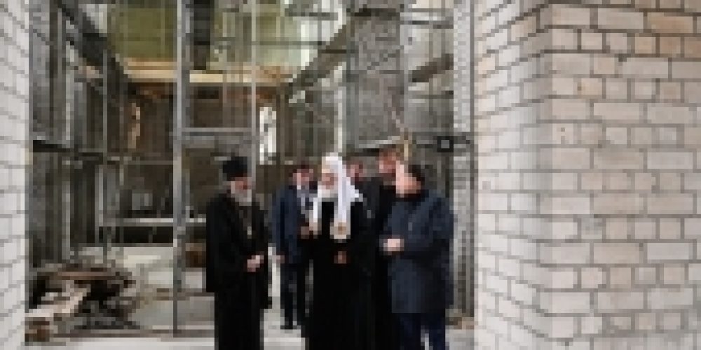 Святейший Патриарх Кирилл посетил строящийся храм равноапостольных Кирилла и Мефодия в Калининграде