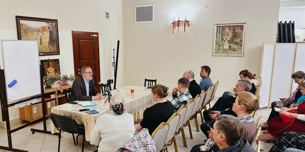 Лекция «Общее представление о сектах и обзор направлений о сектантстве» прошла в храме иконы Божией Матери «Неопалимая Купина» в Отрадном