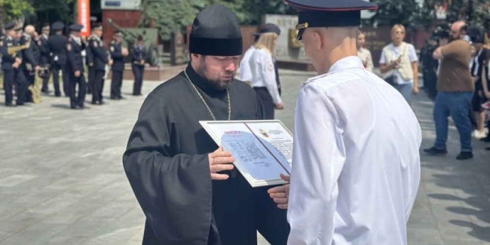 Клирик храма Живоначальной Троицы при бывшем приюте Бахрушиных принял участие в торжественный мероприятиях честь 307-й годовщины со Дня образования российской полиции