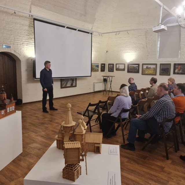 В храме преподобного Серафима Саровского в Раеве состоялся показ документального фильма «Деревянный Север»