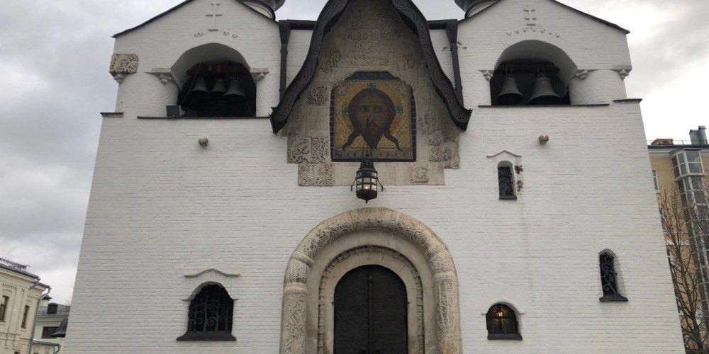 Прихожане храма Казанской иконы Божьей Матери в Лосиноостровской посетили Марфо-Мариинскую обитель милосердия