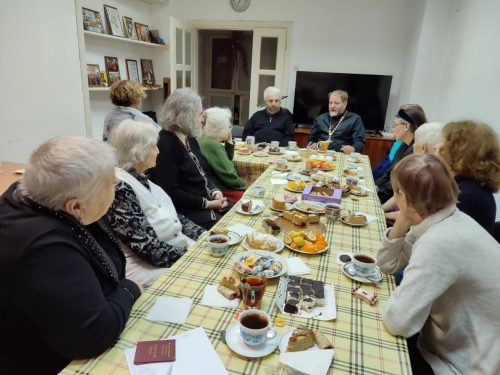 Клирик храма Живоначальной Троицы в Останкино посетил Марфинское районное отделение Всероссийского общества инвалидов