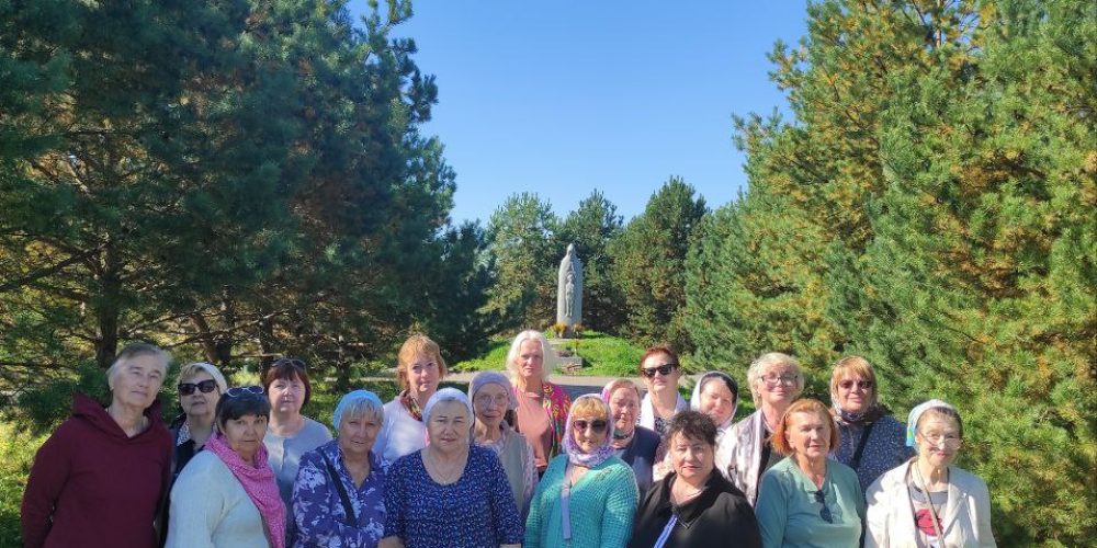 Прихожане храма иконы Божией Матери «Неопалимая купина» в Отрадном посетили святые места на севере Подмосковья