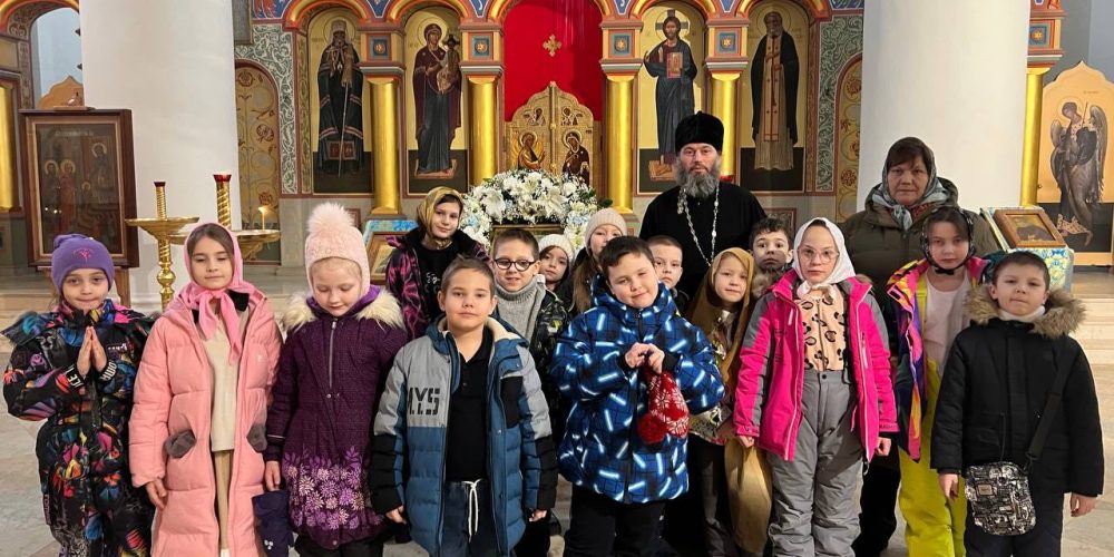 Второклассники школы №283 с экскурсией посетили храм преподобного Серафима Саровского в Раеве