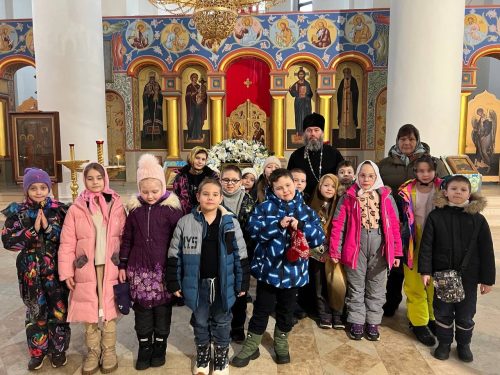 Второклассники школы №283 с экскурсией посетили храм преподобного Серафима Саровского в Раеве