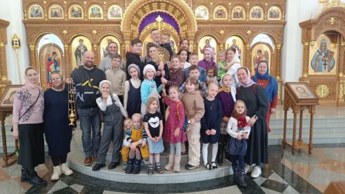 Воспитанники воскресной школы храма Успения Пресвятой Богородицы в Останкине посетили экскурсию на тему «Устройство православного храма»