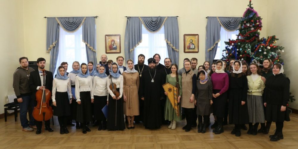 Поздравление с Рождеством Христовым от молодежи Северо-Восточного викариатства архиепископу Егорьевскому Матфею