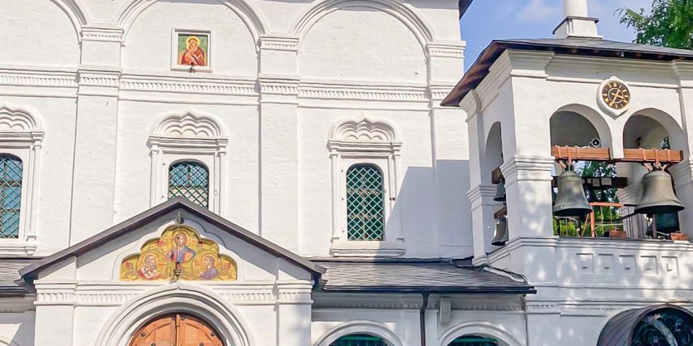 Воспитанники воскресной школы храма святых мучеников Адриана и Наталии в Бабушкине посетили Пасхальный концерт в Сретенском монастыре