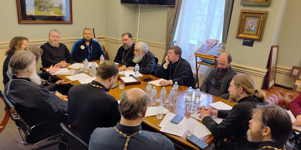 Настоятель храма Торжества Православия в Алтуфьево возглавил заседание Комиссии по больничному служению