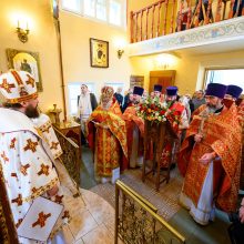 В день престольного праздника митрополит Арсений совершил Литургию в храме Симеона Персидского на Пятницком кладбище
