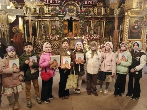 На Светлой седмице в храме Покрова Пресвятой Богородицы в Медведкове прошли две экскурсии для учеников ГБОУ № 285 и воспитанников прикрепленного к ней детского сада