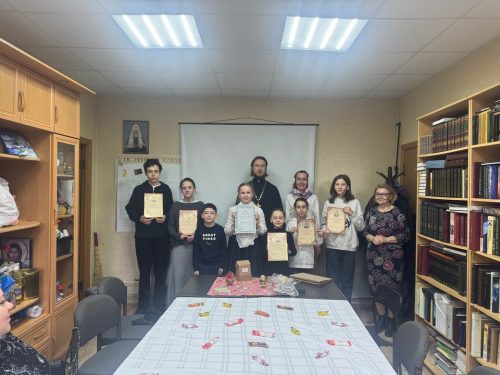 В воскресной школе храма иконы Божией Матери «Нечаянная Радость» в Марьиной Роще состоялось праздничное мероприятие, посвященное Светлому Христову Воскресению