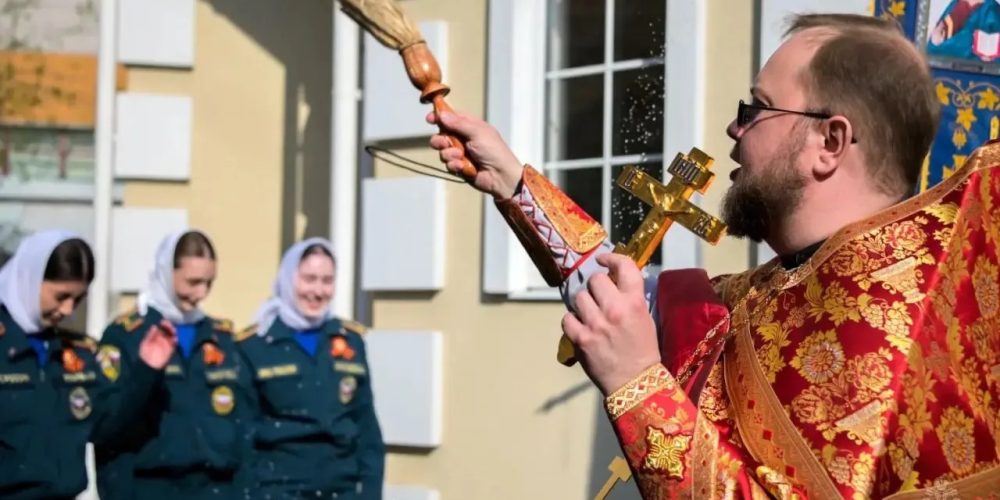 В день престольного праздника в храме великомученика Георгия Победоносца при Академии ГПС МЧС России совершена Литургия