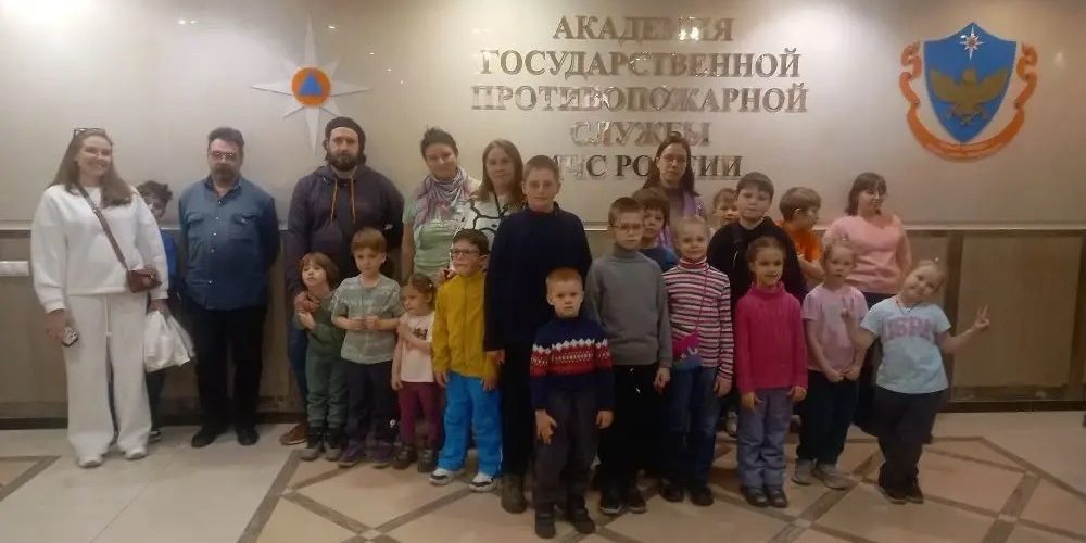 Воспитанники воскресной школы храма преподобного Сергия Радонежского в Бибиреве побывали на экскурсии в Академии ГПС МЧС России