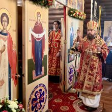 Митрополит Арсений совершил Литургию в храме святителя Макария (Невского), митрополита Московского и Коломенского, в Бутырском