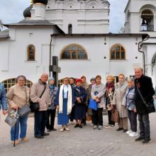 Празднику Великой Победы была посвящена новая экскурсия в храме Покрова Пресвятой Богородицы в Медведкове «Храм: защита и сила»