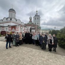 Прихожане храма иконы Божией Матери «Живоносный источник» в Бибиреве посетили Николо-Пешношский монастырь